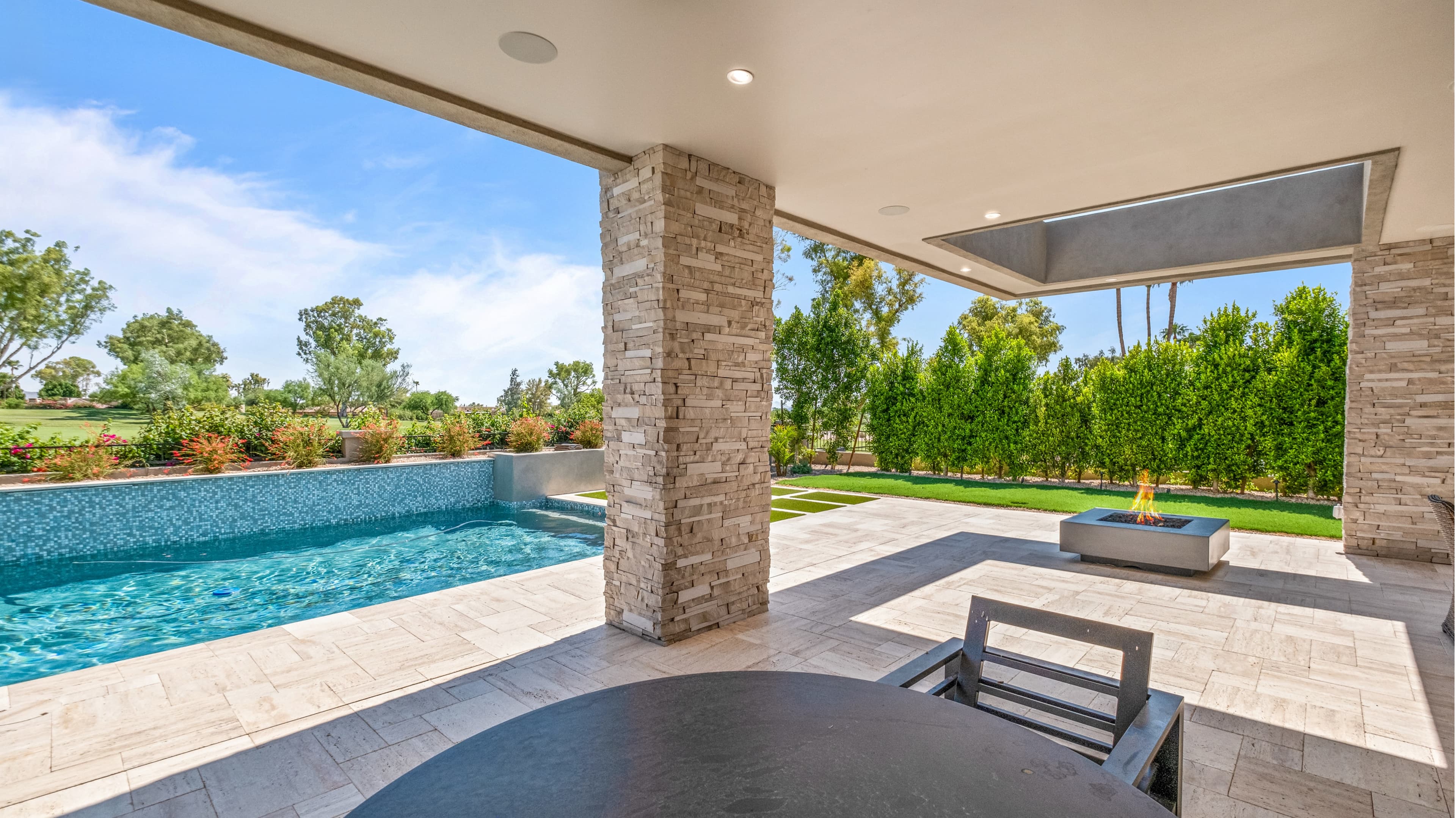 /media/projects/pinnacle-peak-country-club/backyard-patio-angle-2.jpg