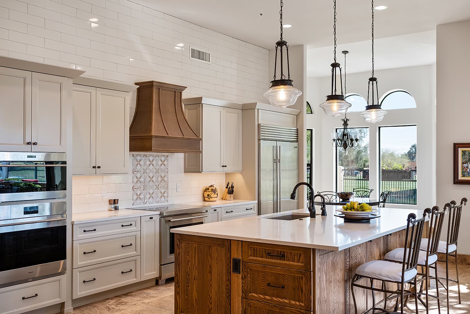 /media/projects/scottsdale-country-club/kitchen.jpg